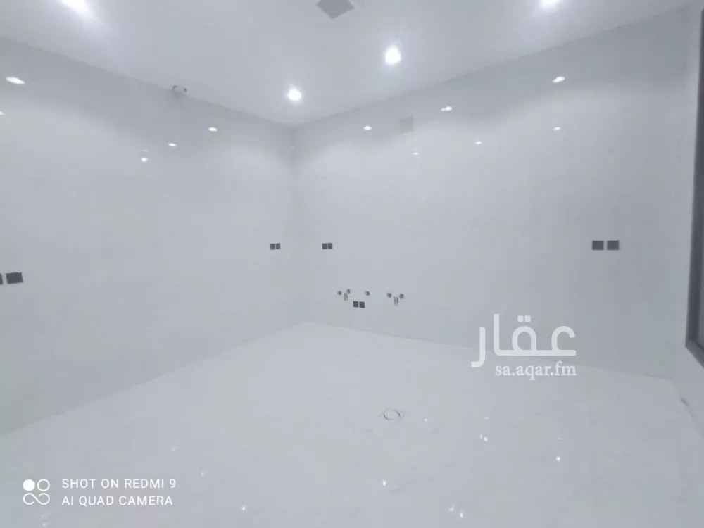 8 bedroom villa in Dhahrat Laban 17