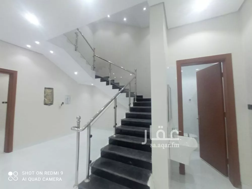 8 bedroom villa in Dhahrat Laban 18