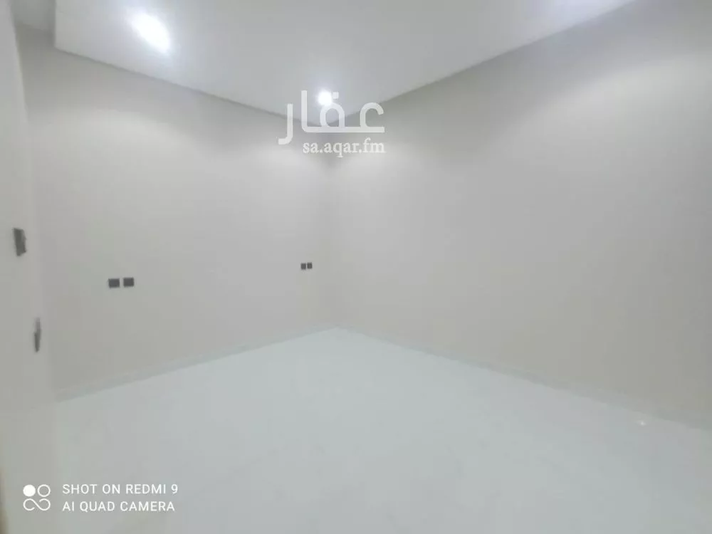 8 bedroom villa in Dhahrat Laban 10