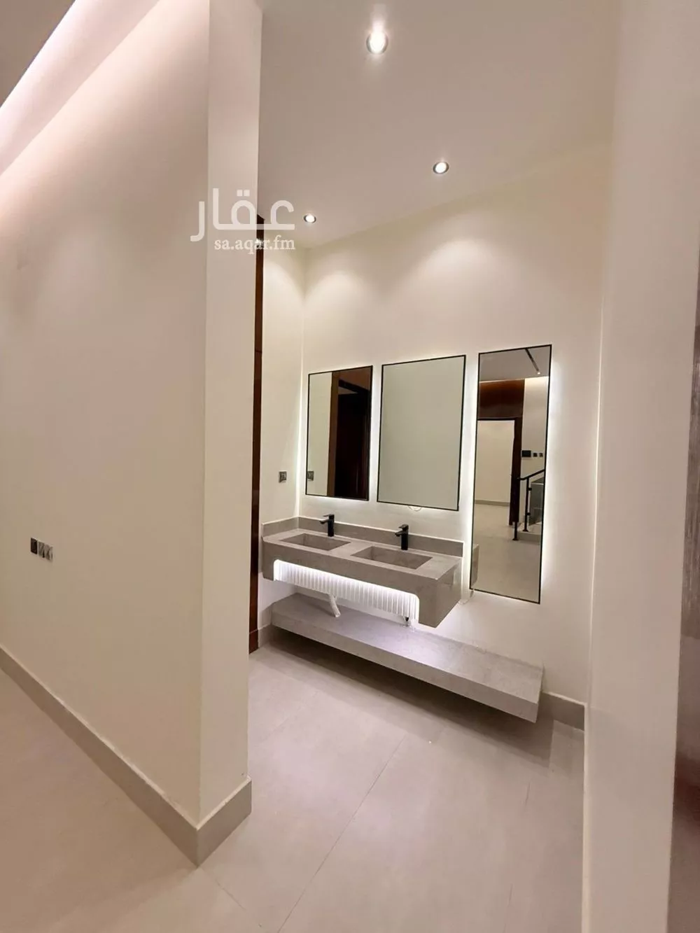 6 bedroom villa in Okaz 8