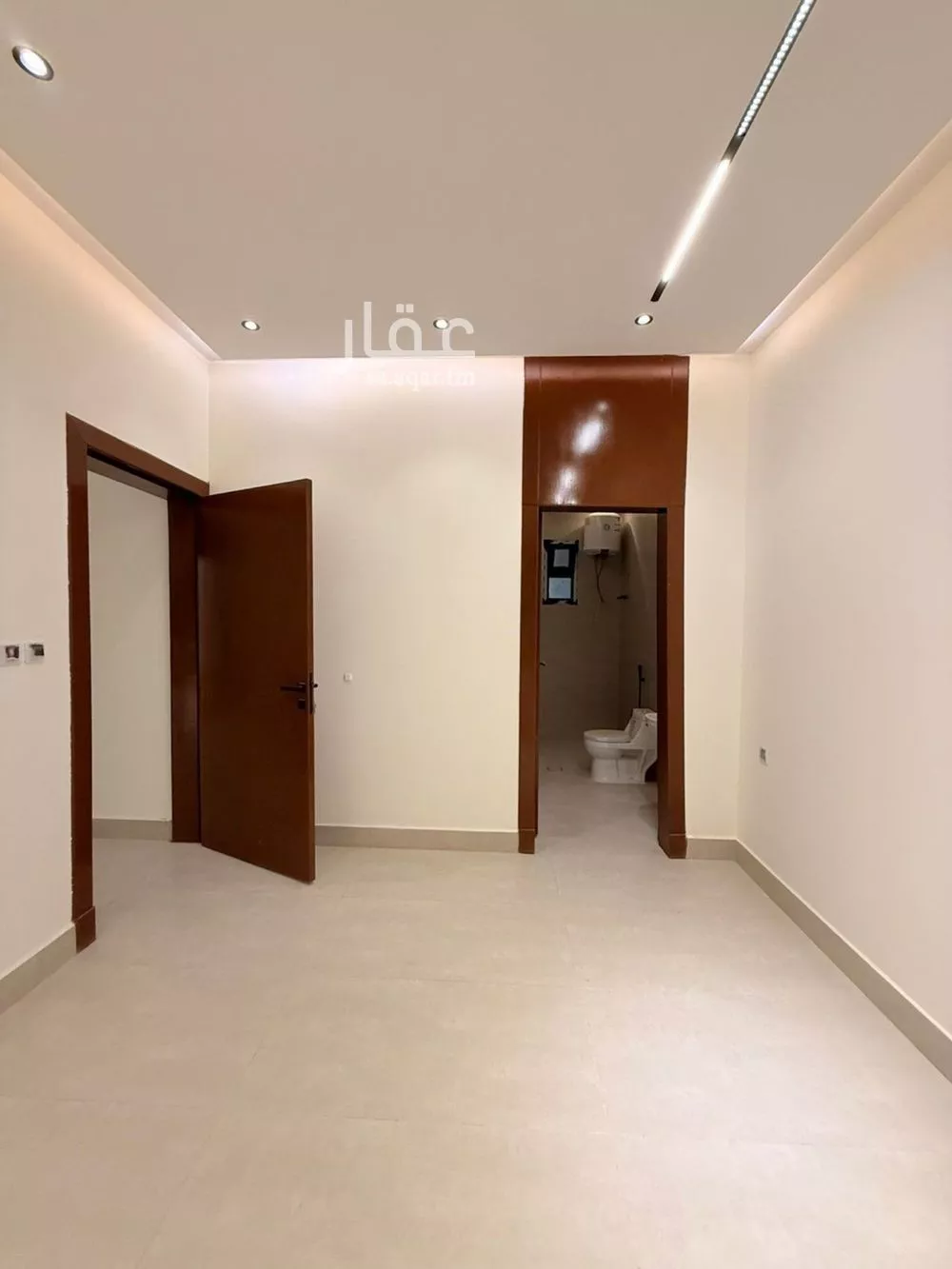 6 bedroom villa in Okaz 10