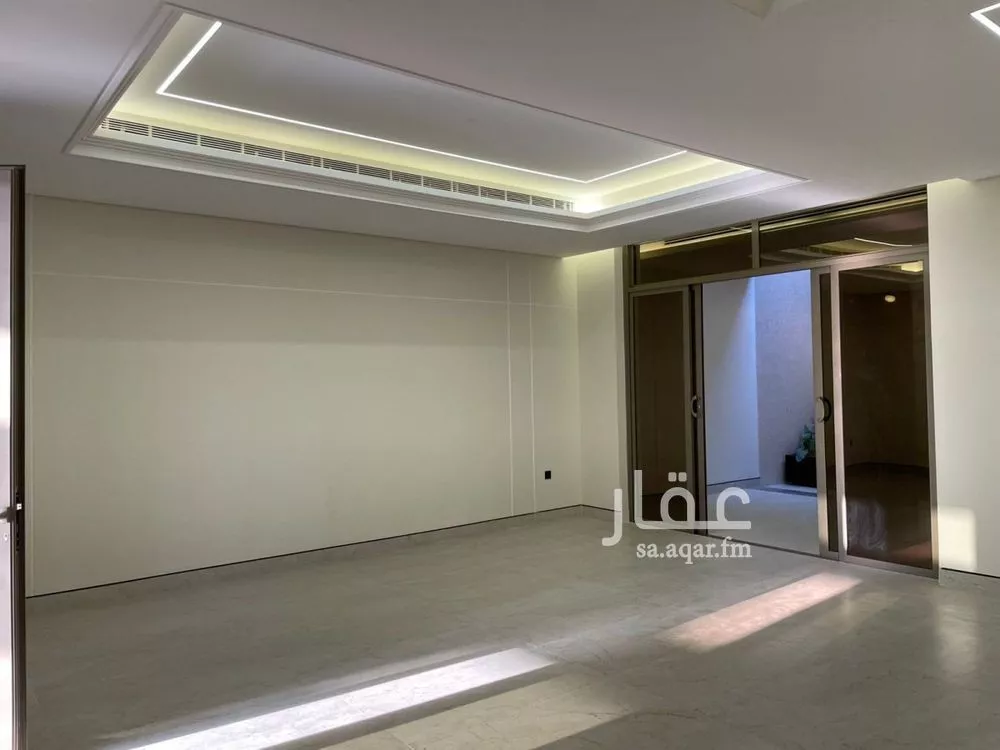 5 bedroom villa in Al Mahdiyyah 13
