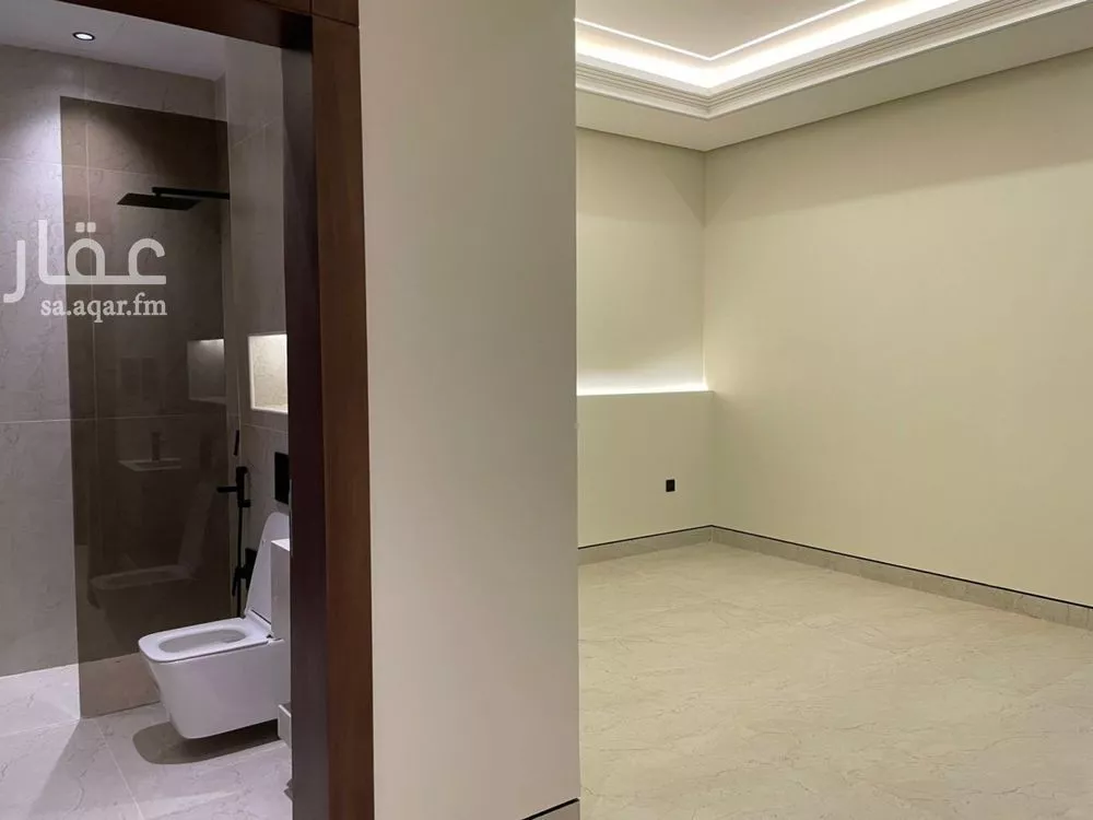 5 bedroom villa in Al Mahdiyyah 6