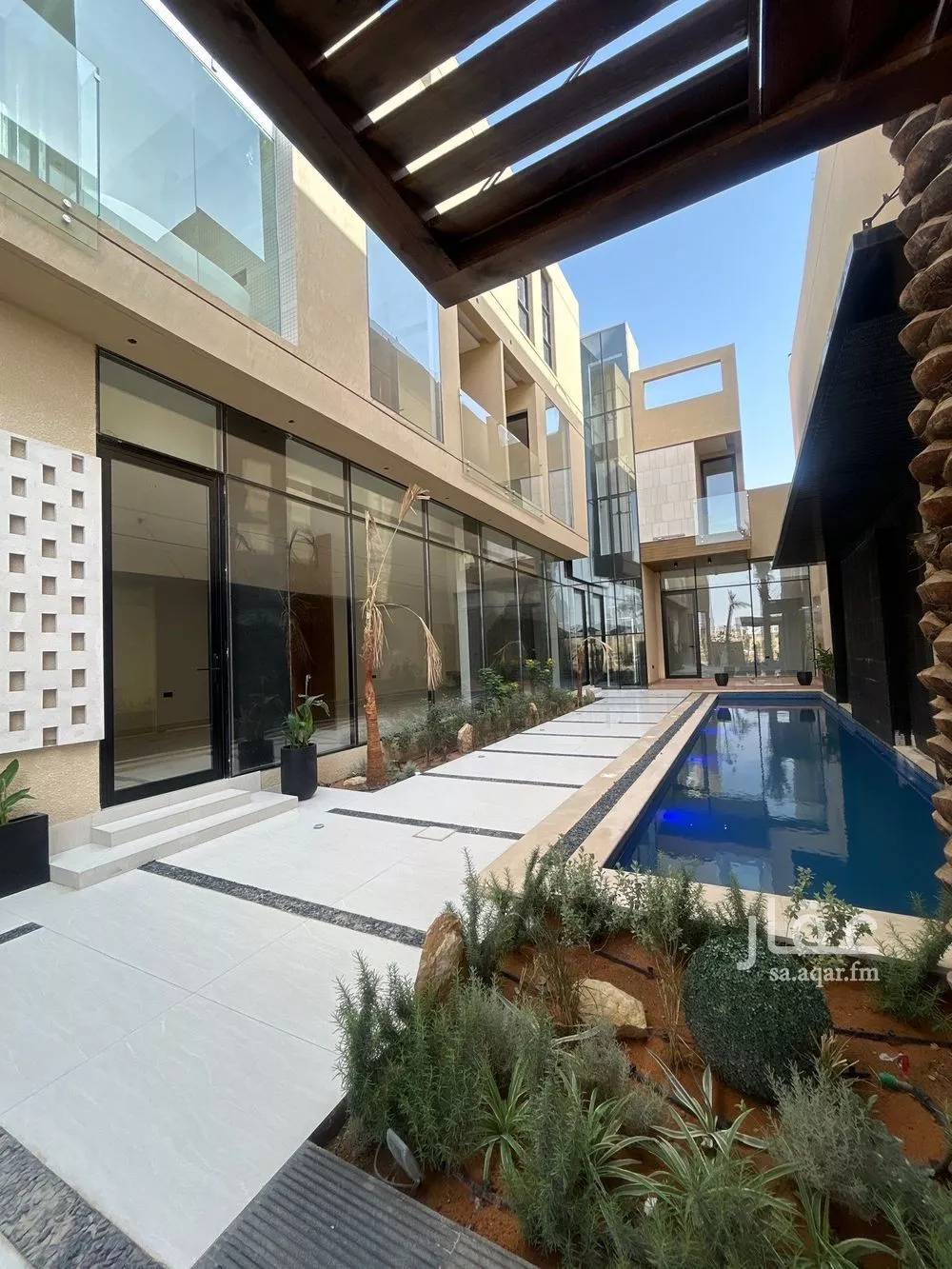 6 bedroom villa in Al Mahdiyyah 3
