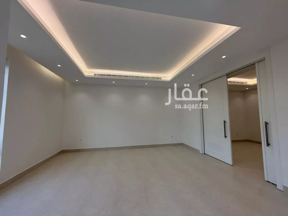 6 bedroom villa in Al Mahdiyyah 2