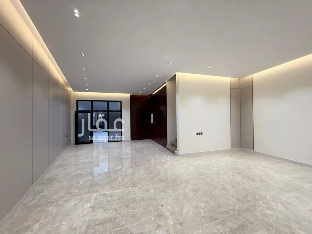 5 bedroom villa in Al Mahdiyyah 17