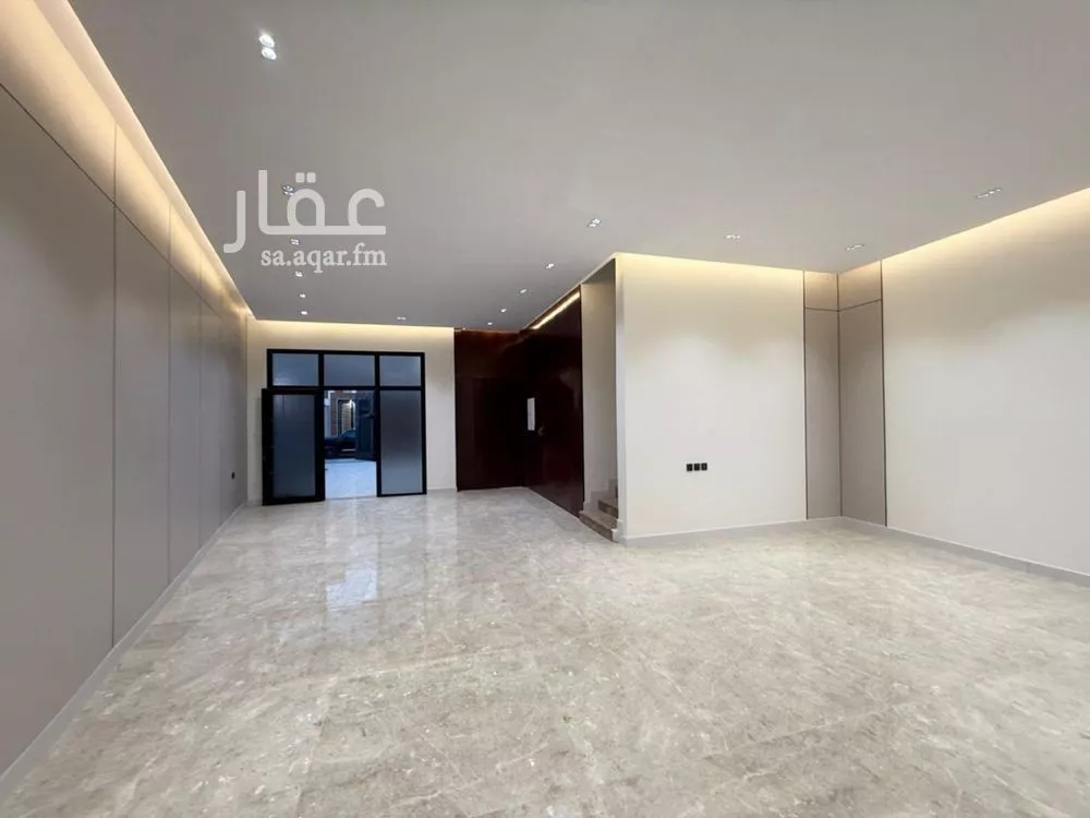 5 bedroom villa in Al Mahdiyyah 22