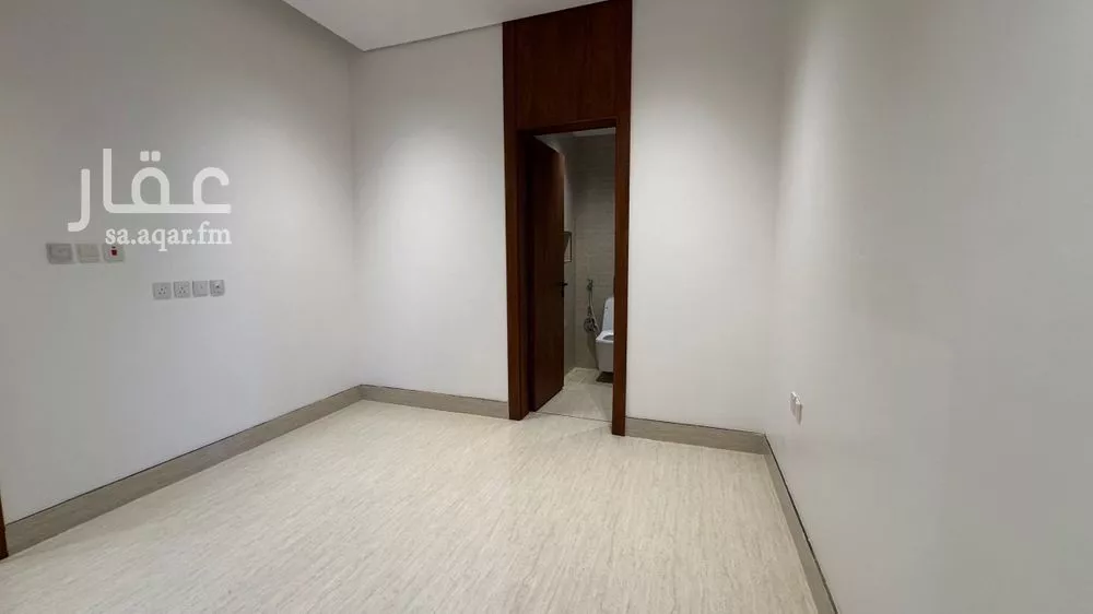 6 bedroom villa in Al Mahdiyyah 9