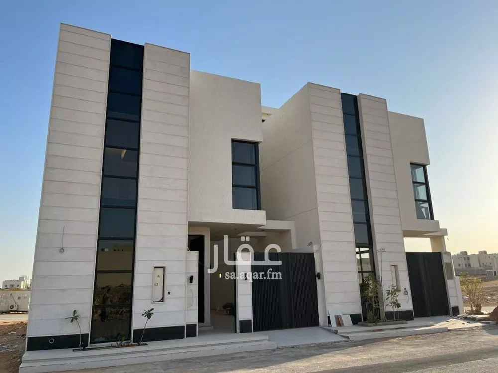 6 bedroom villa in Al Mahdiyyah 2