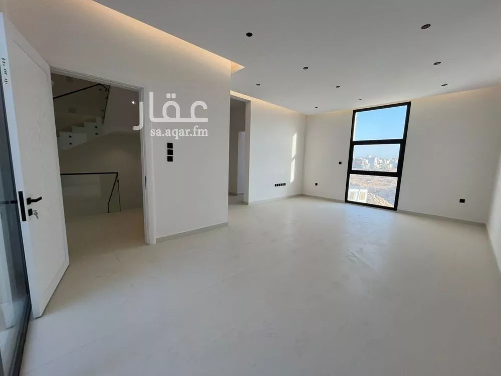 6 bedroom villa in Al Mahdiyyah 18