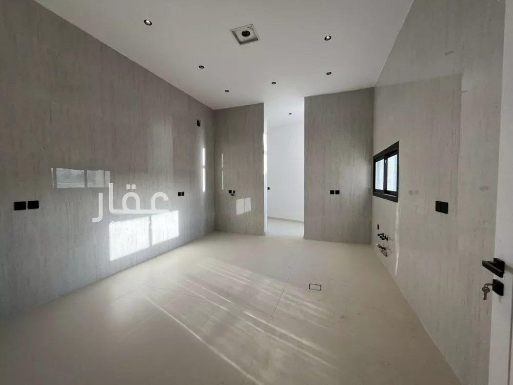 6 bedroom villa in Al Mahdiyyah 22