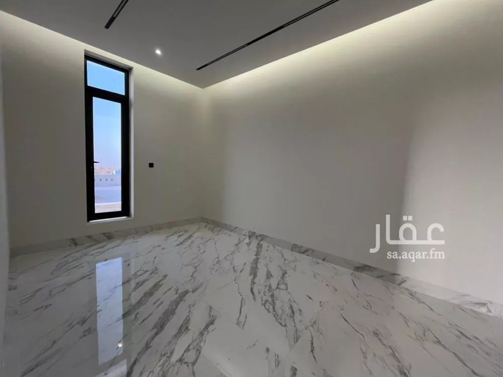 5 bedroom villa in Al Mahdiyyah 16