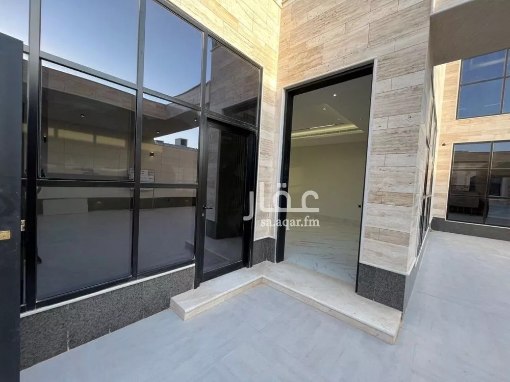 5 bedroom villa in Al Mahdiyyah 8