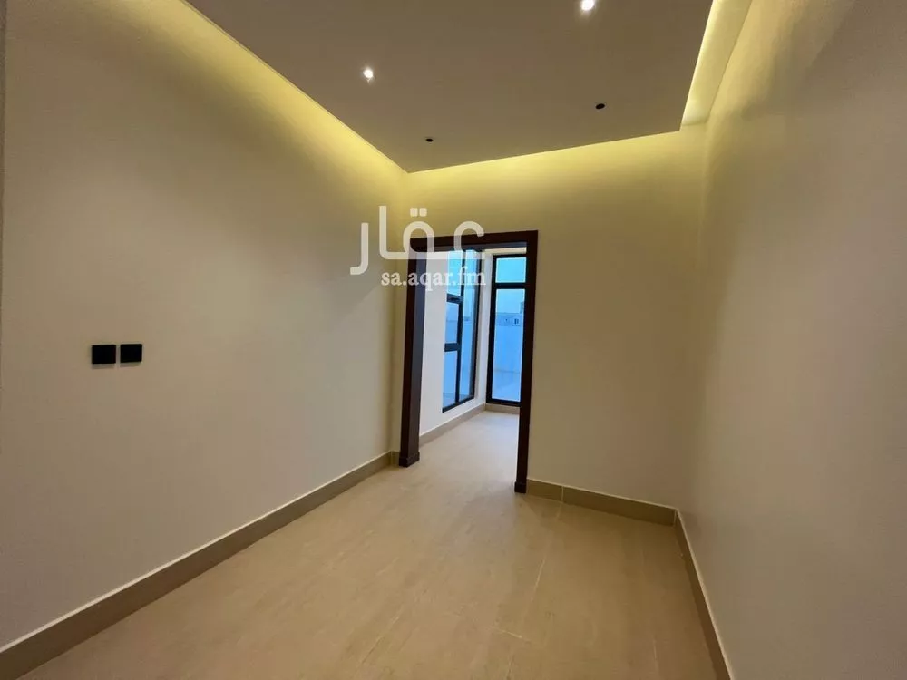 5 bedroom villa in Al Mahdiyyah 25