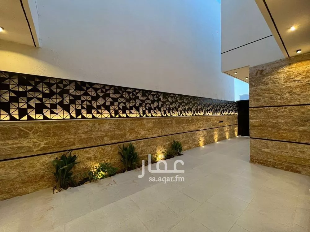5 bedroom villa in Al Mahdiyyah 6