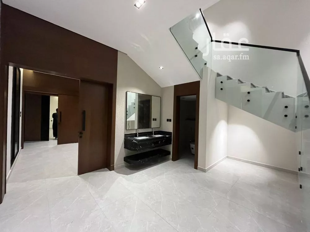 6 bedroom villa in Al Mahdiyyah 13