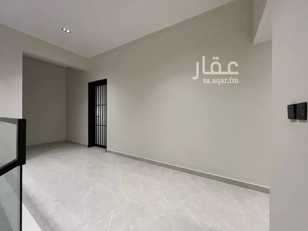 6 bedroom villa in Al Mahdiyyah 28