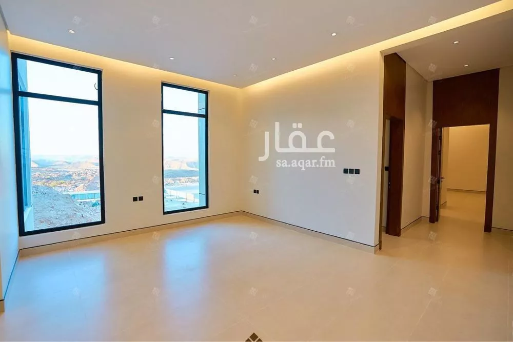 5 bedroom villa in Al Mahdiyyah 24