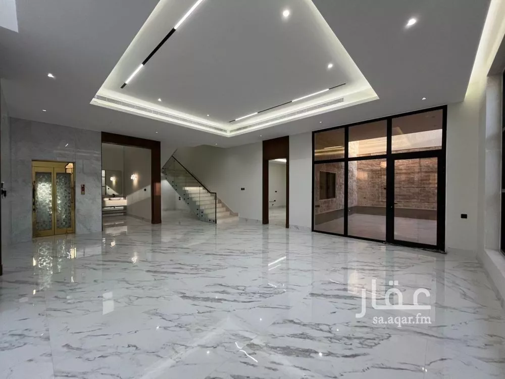 6 bedroom villa in Al Mahdiyyah 11