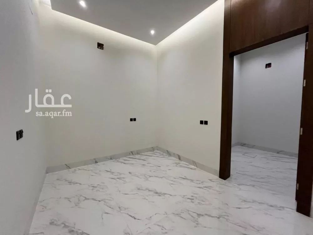 6 bedroom villa in Al Mahdiyyah 19