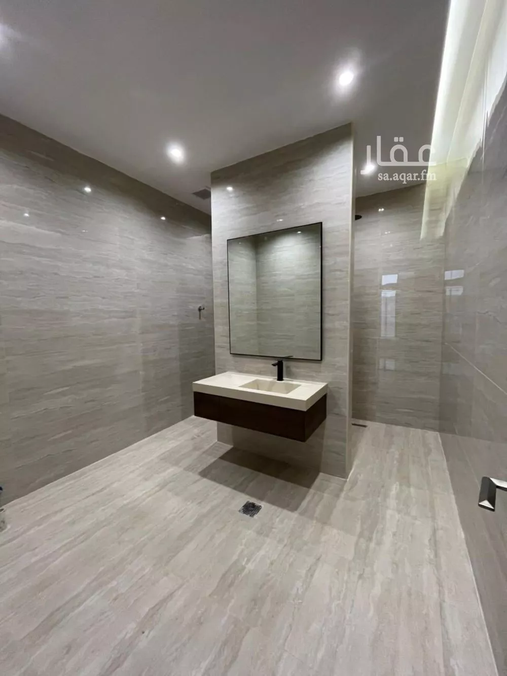 6 bedroom villa in Al Mahdiyyah 30