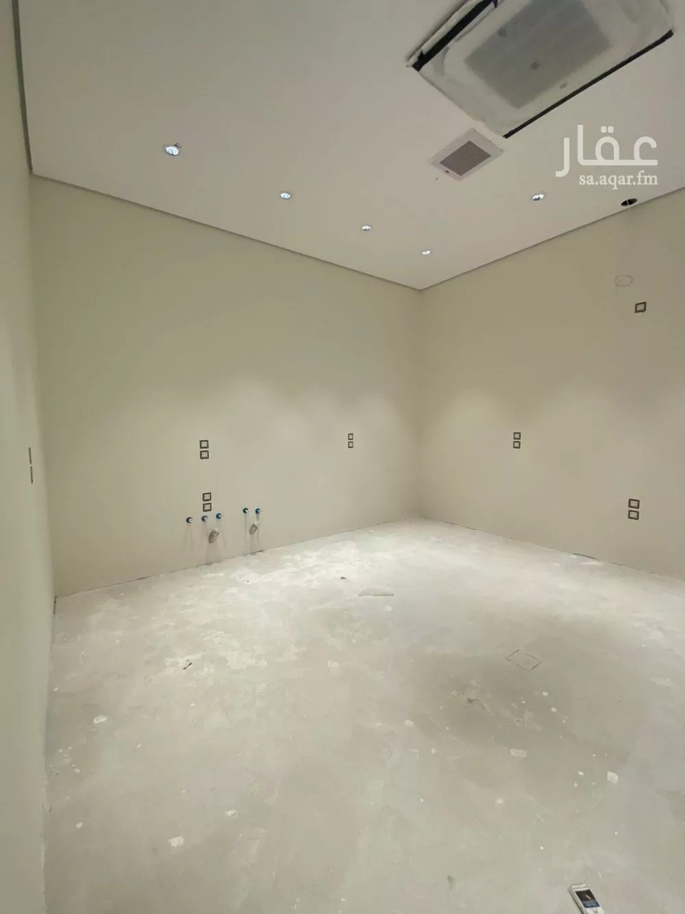 5 bedroom villa in Al Mahdiyyah 16