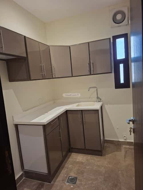 3 bedroom apartment in Al Hamra, Jeddah 6