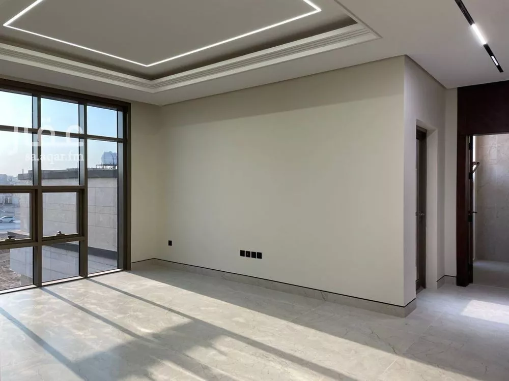 5 bedroom villa in Al Mahdiyyah 15