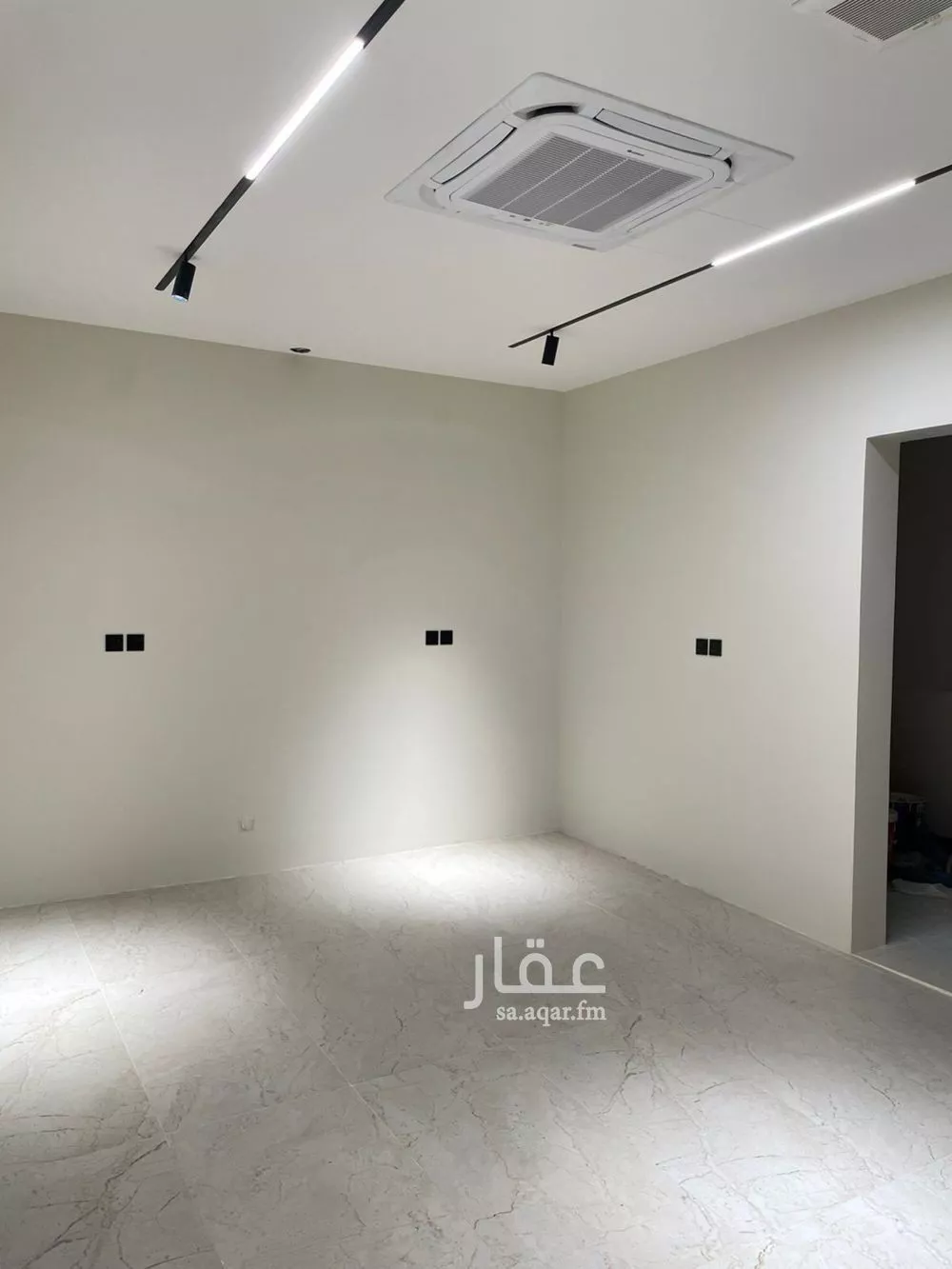 5 bedroom villa in Al Mahdiyyah 7
