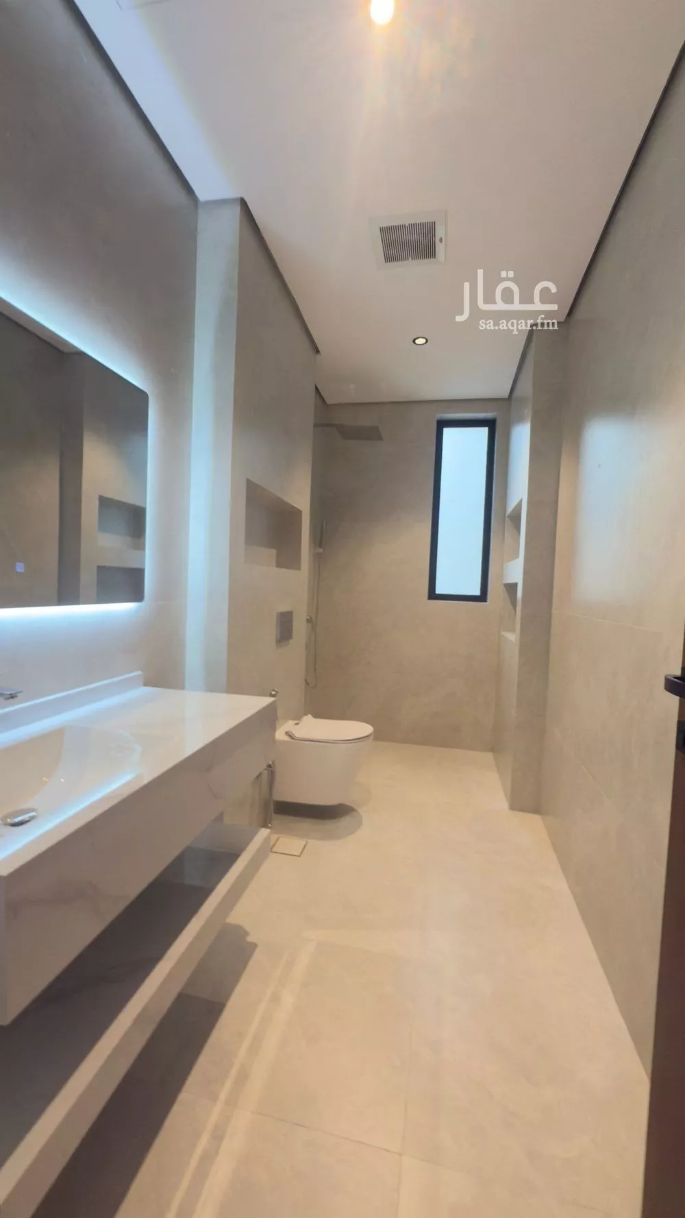 5 bedroom villa in Al Janadriyah 12
