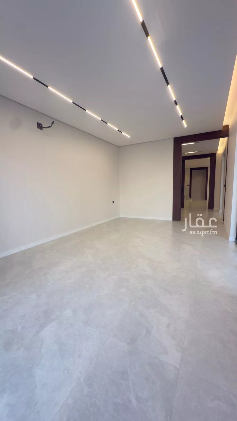 5 bedroom villa in Al Janadriyah 7
