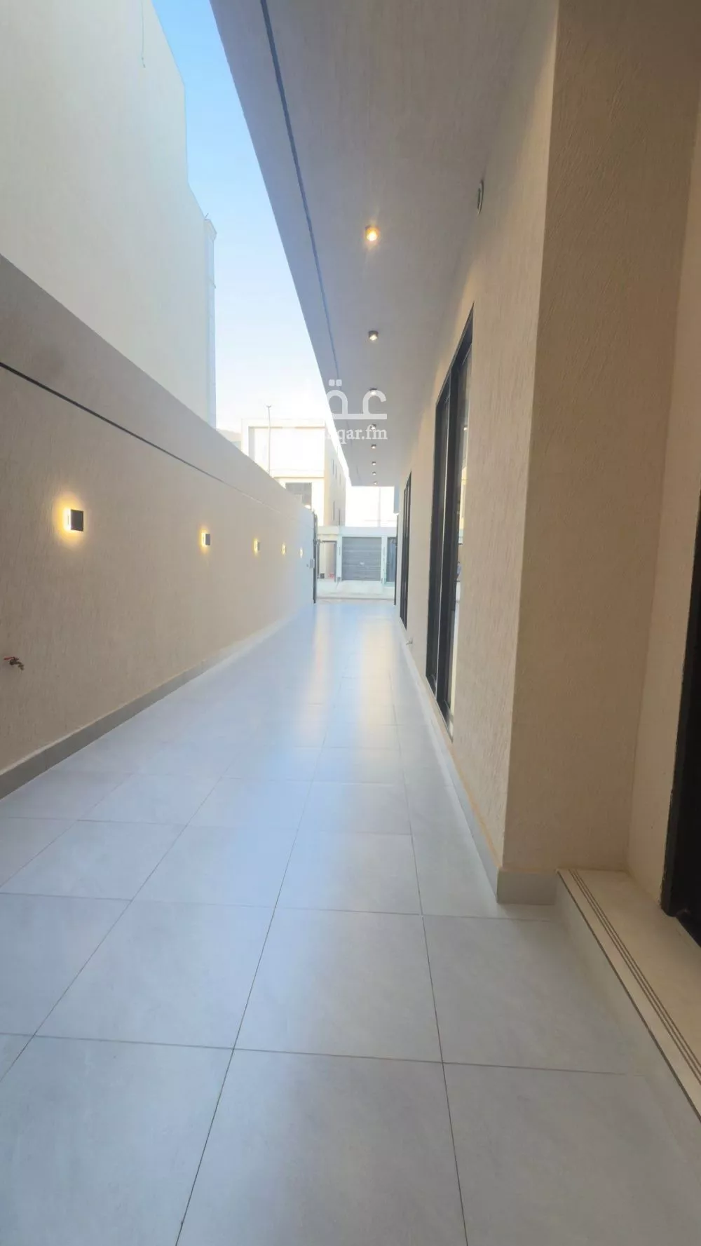 5 bedroom villa in Al Janadriyah 10