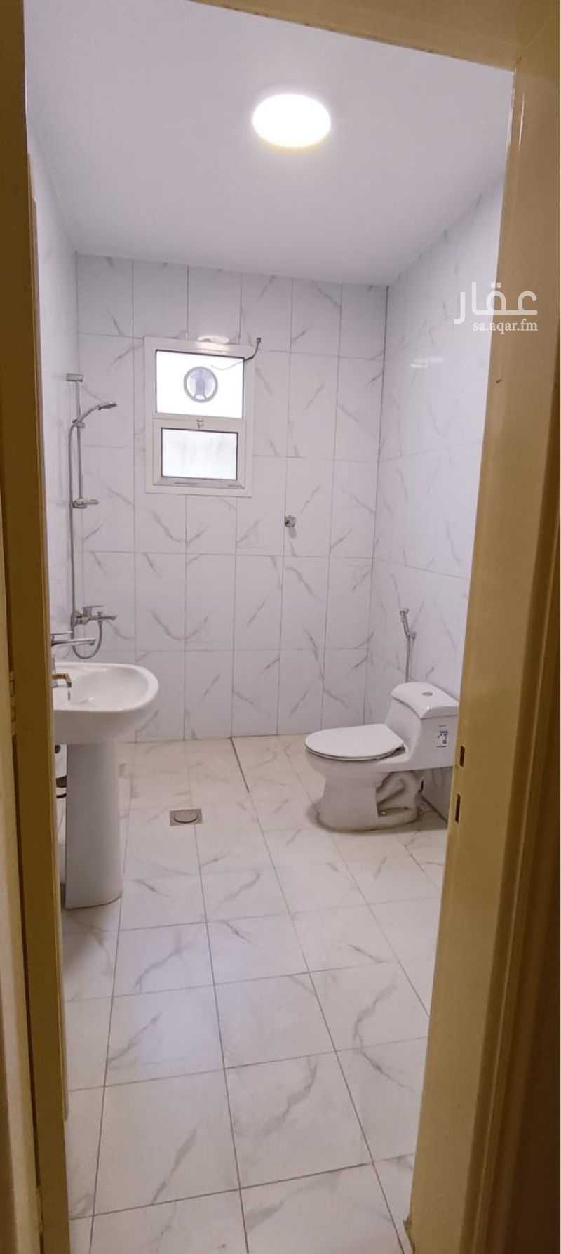 6 bedroom villa in Al Sharafiyah, Riyadh 5