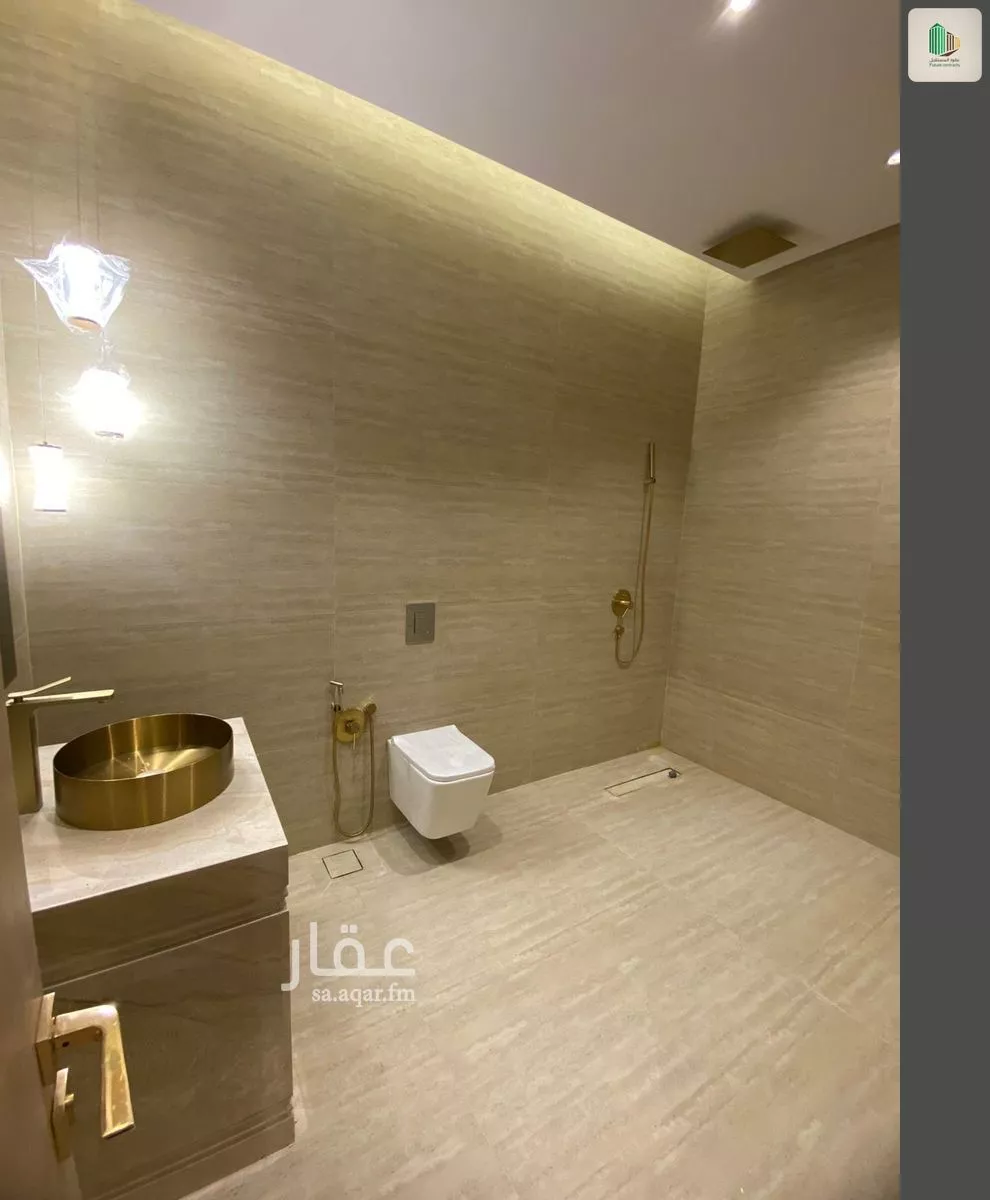 5 bedroom villa in Al Narjis 5