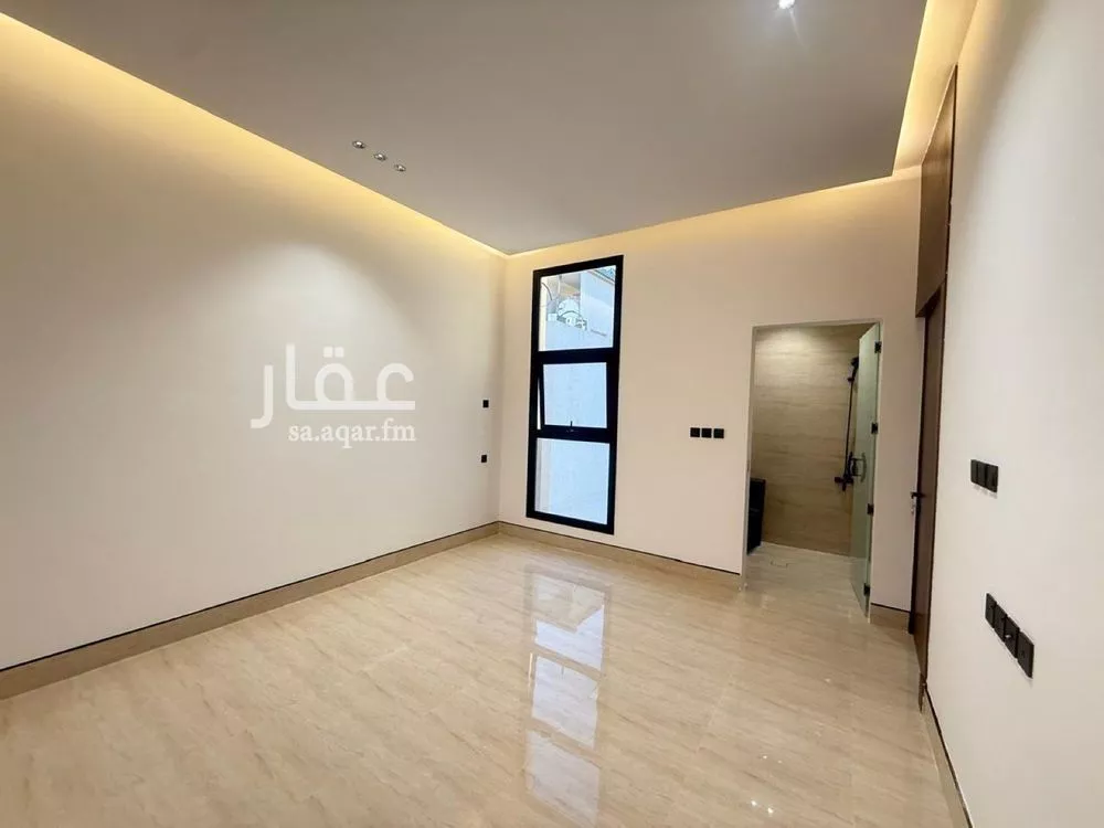 4 bedroom villa in Al Mahdiyyah 2