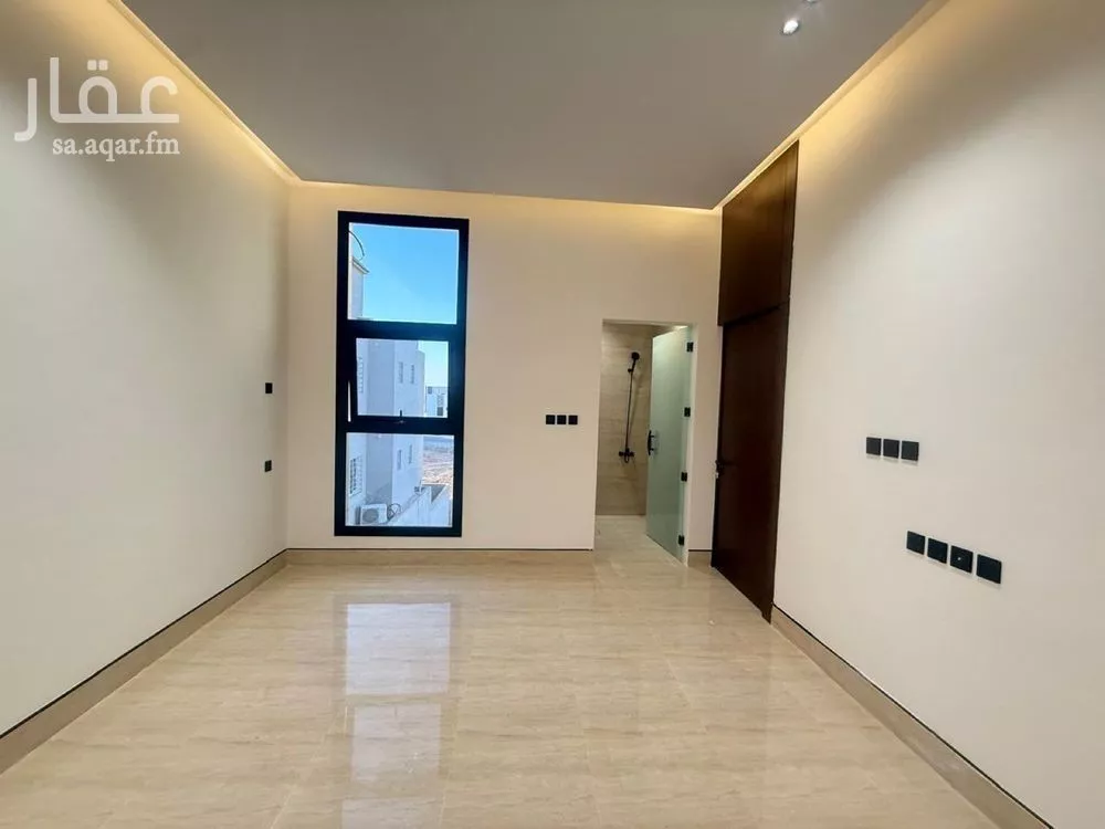 4 bedroom villa in Al Mahdiyyah 3