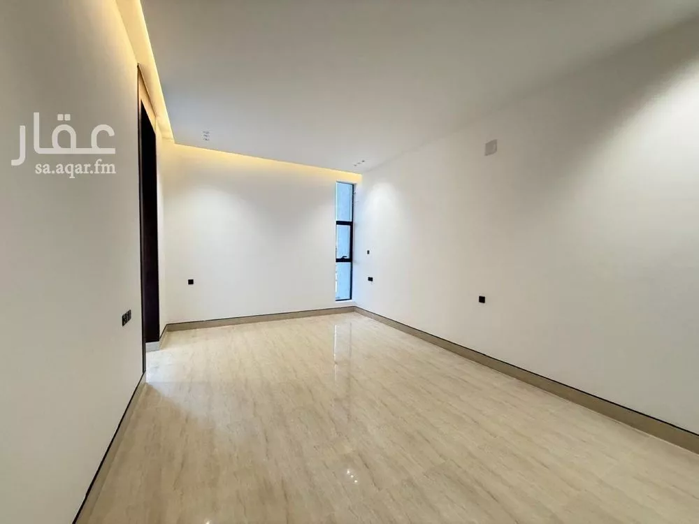 4 bedroom villa in Al Mahdiyyah 25