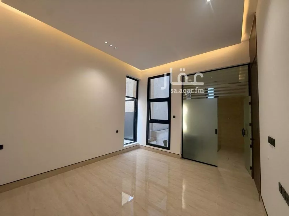 4 bedroom villa in Al Mahdiyyah 6