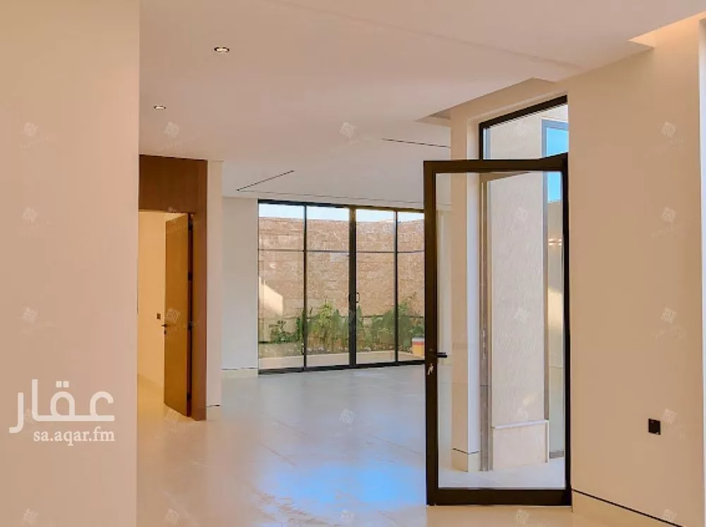5 bedroom villa in Al Mahdiyyah 9
