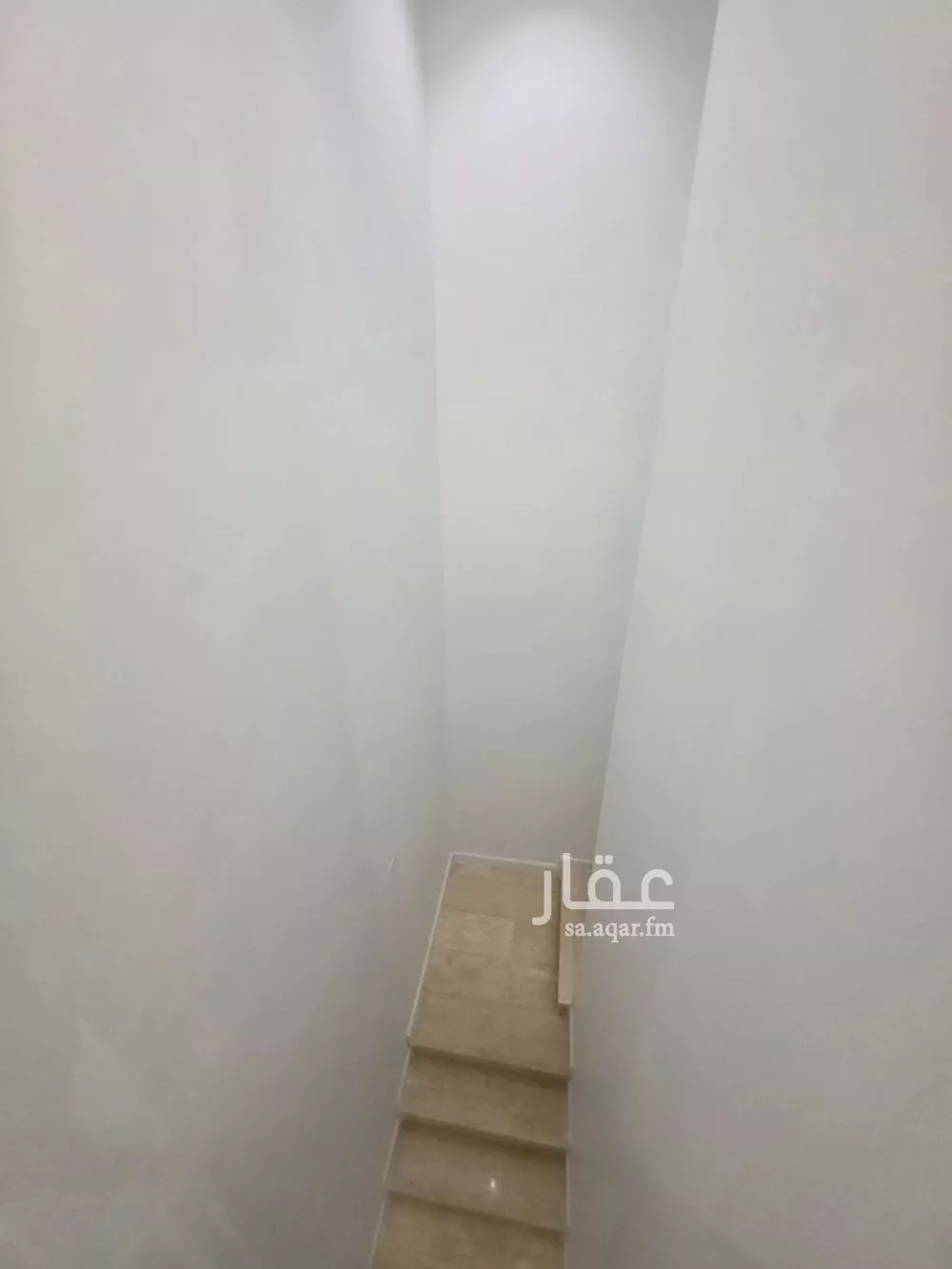 فيلا 9 غرف في طويق 12