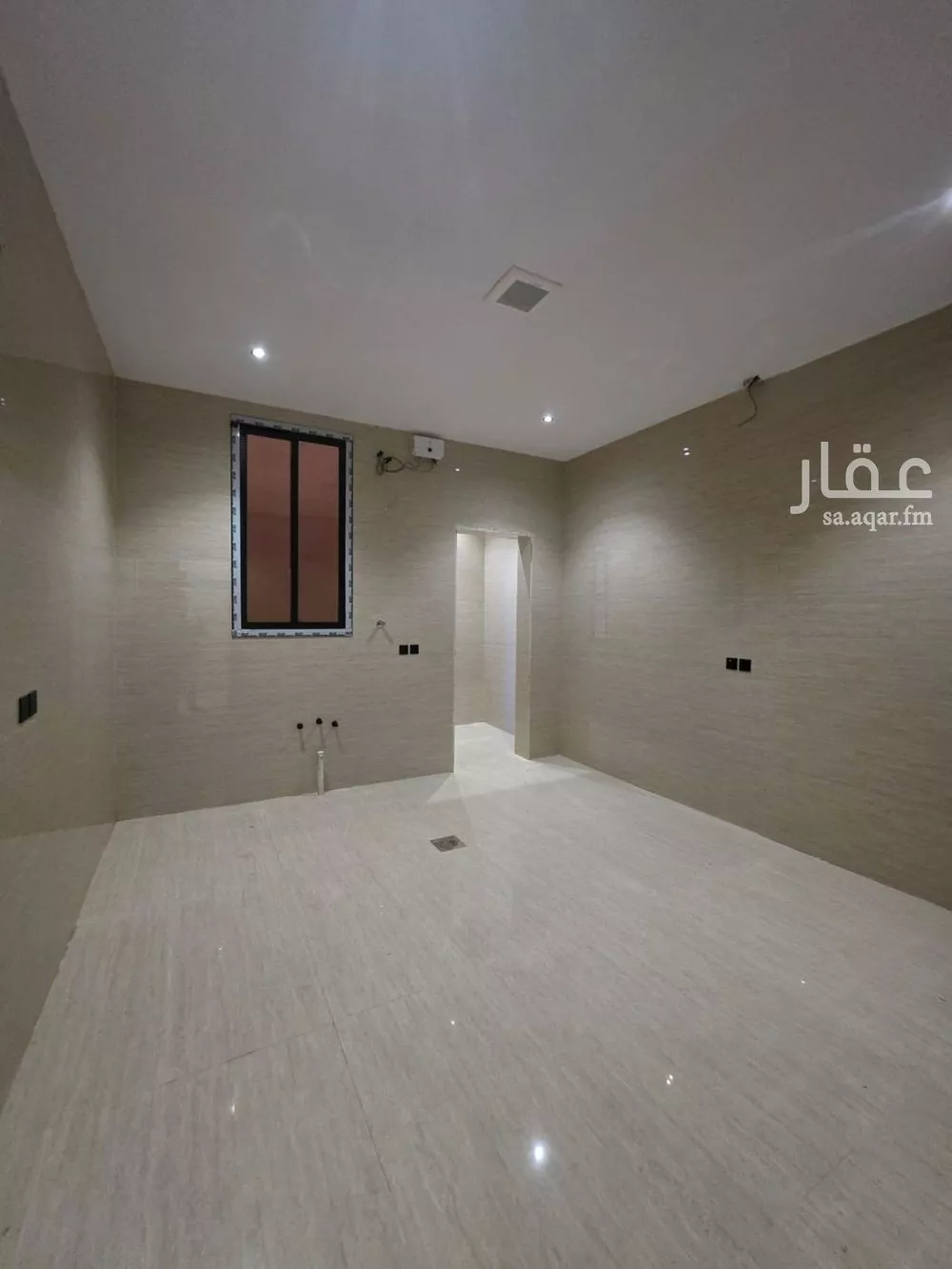 فيلا 9 غرف في طويق 17