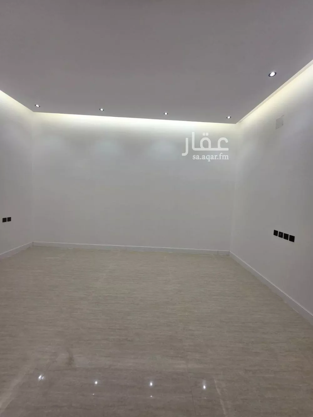 فيلا 9 غرف في طويق 21