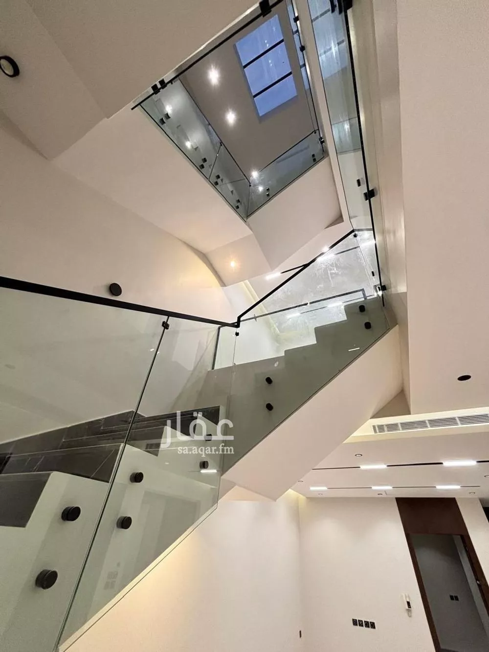 5 bedroom villa in Al Mahdiyyah 5