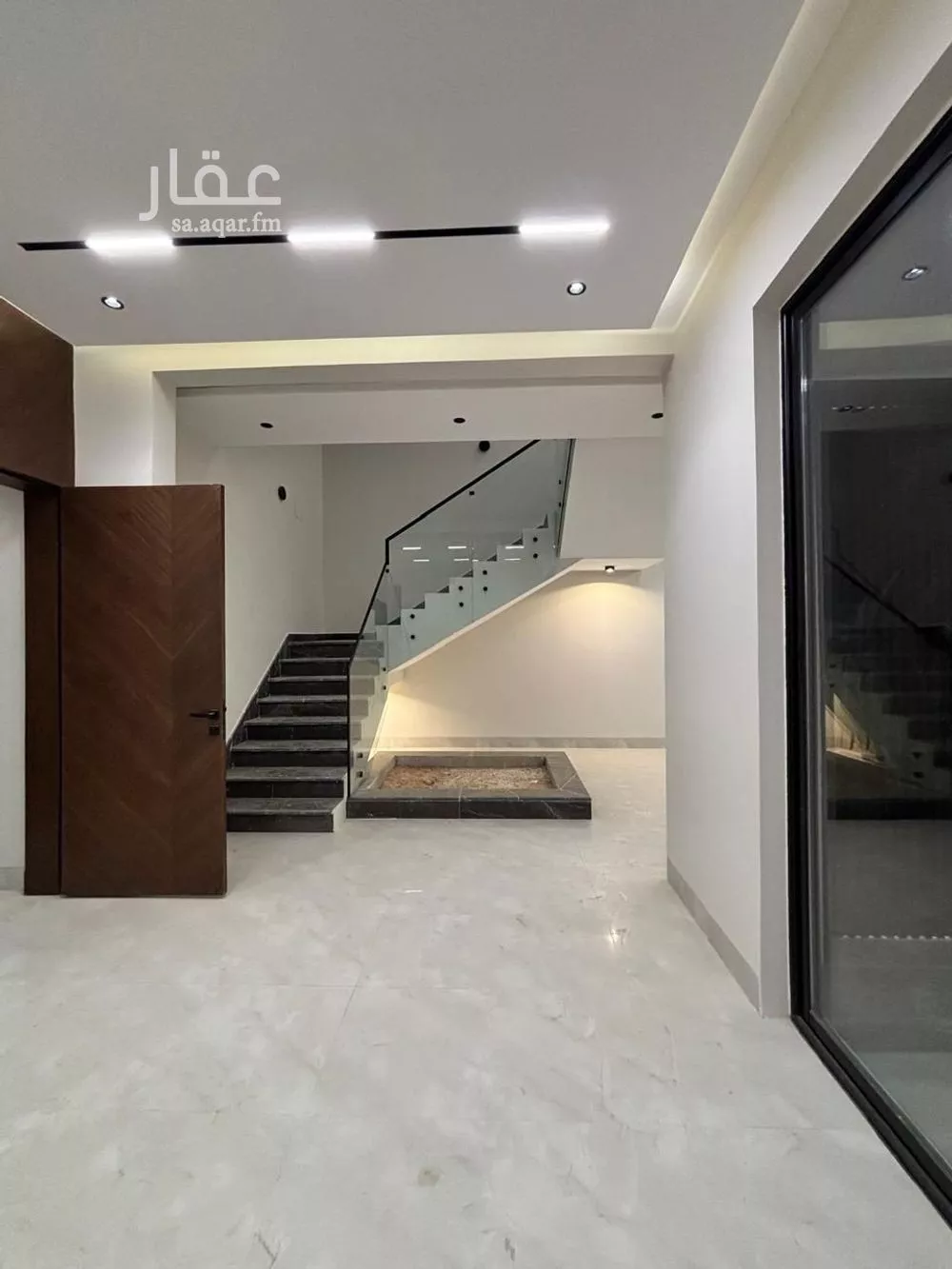 5 bedroom villa in Al Mahdiyyah 6