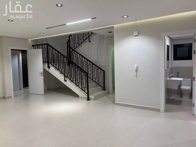 3 bedroom villa in Al Hamdaniyah, Jeddah 15