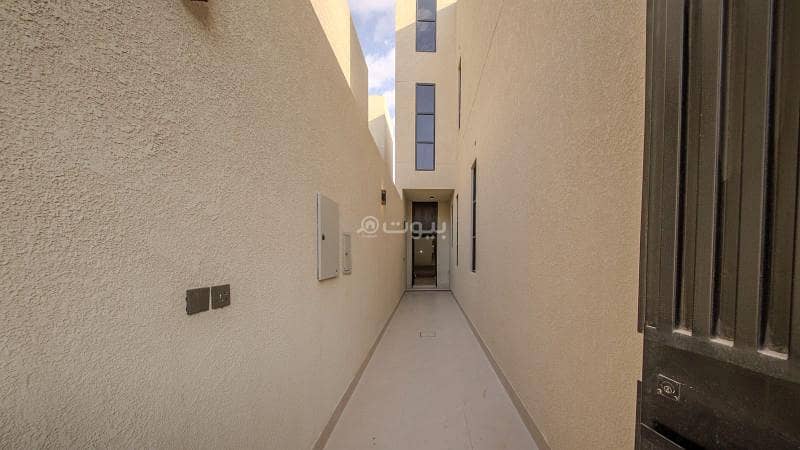 4 bedroom villa in Al Mahdiyyah, Riyadh 7