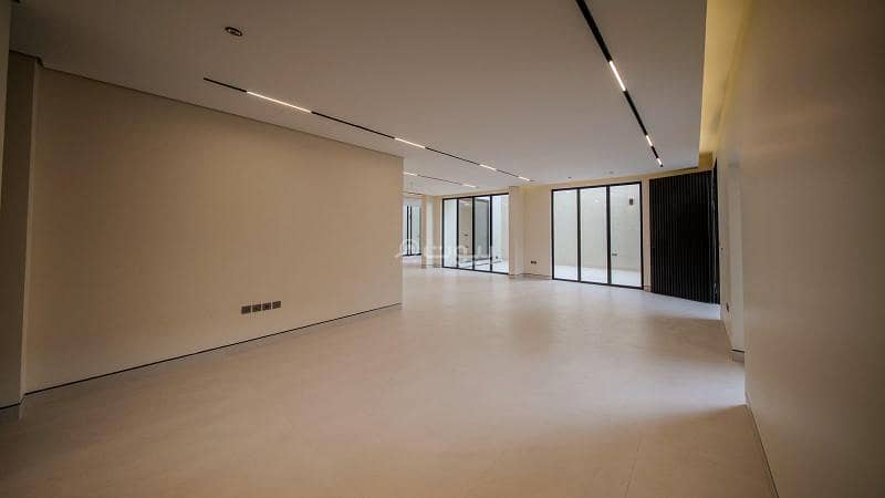 4 bedroom villa in Al Mahdiyyah, Riyadh 18