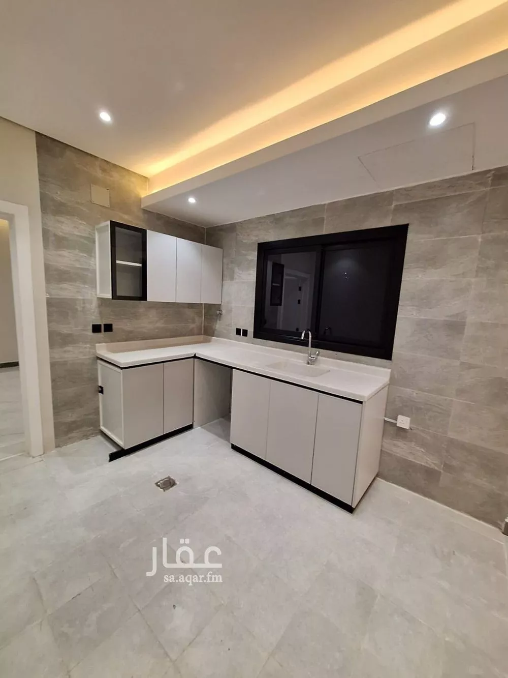2 bedroom floor in Al Munsiyah 12
