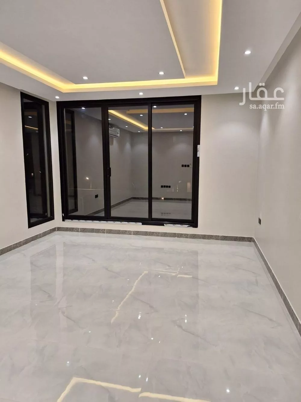 2 bedroom floor in Al Munsiyah 18