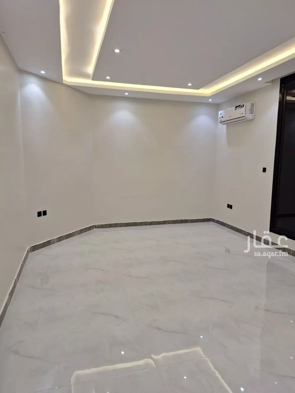 2 bedroom floor in Al Munsiyah 9